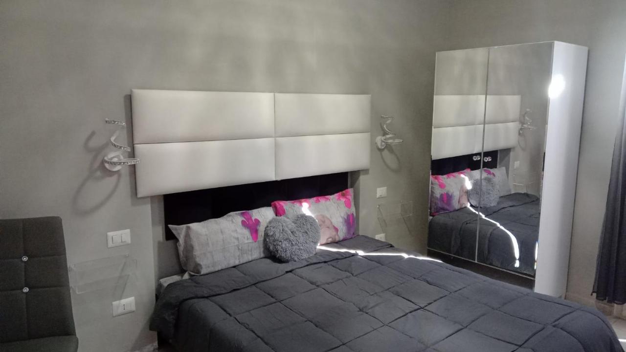 Rosilienza Suites Private Spa, Patio Garden Free Trasfer To & From Airport Fiumicino Exterior foto
